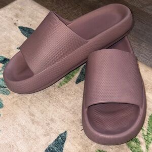 Mauve/Purple Slide Sandals